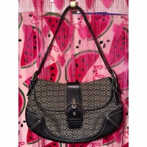 🖤 Vintage Coach Soho Signature Shoulder Bag